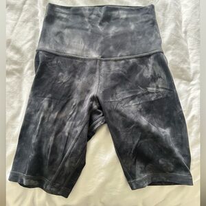 Lululemon biker shorts
